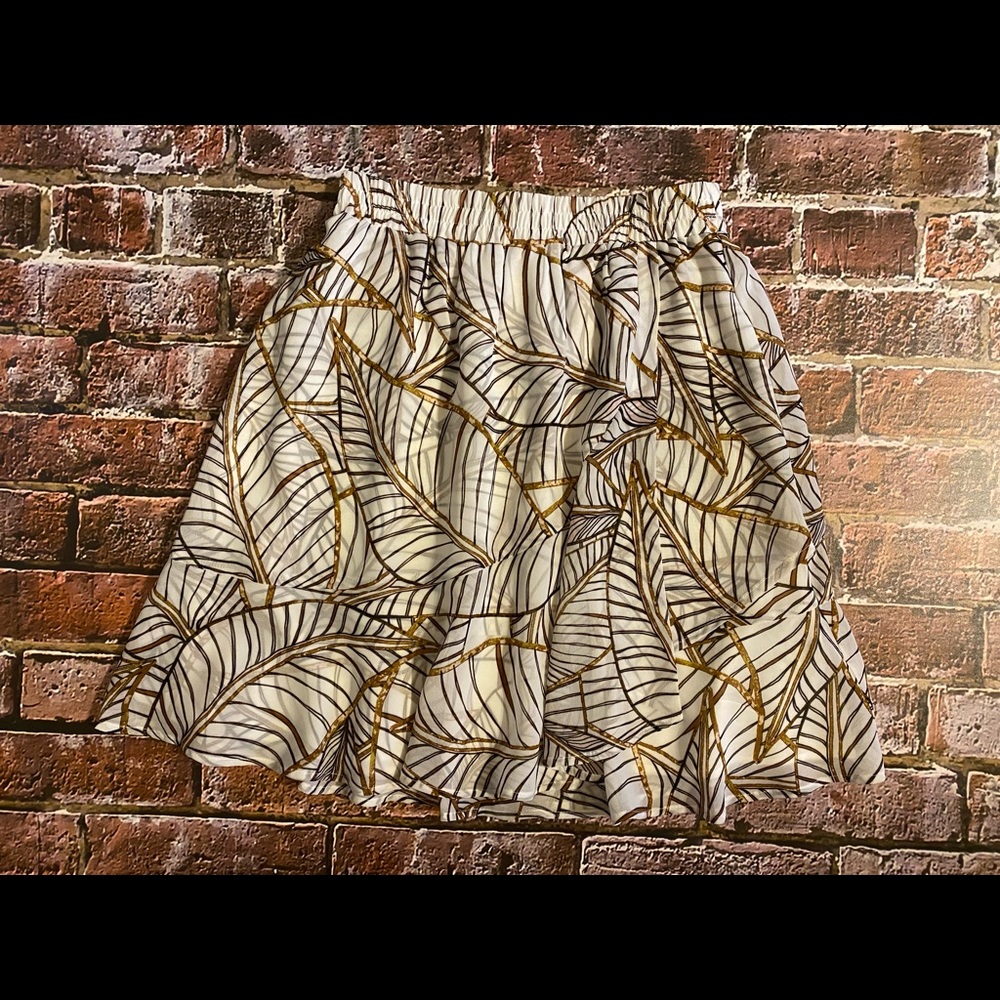 EUC Esqualo Skirt Sz 4 Cream, Brown, Gold